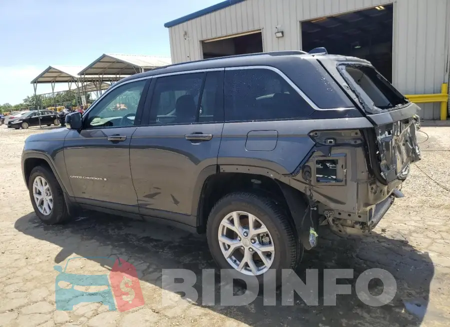 1C4RJGBG4N8618891 Photo# 2