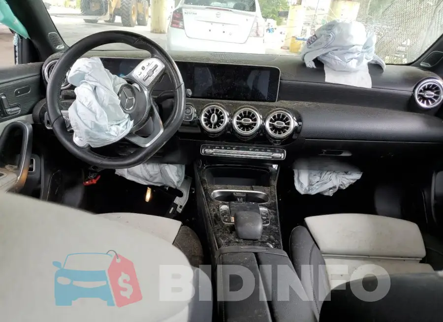 WDD3G4FB3KW012951 Photo# 8
