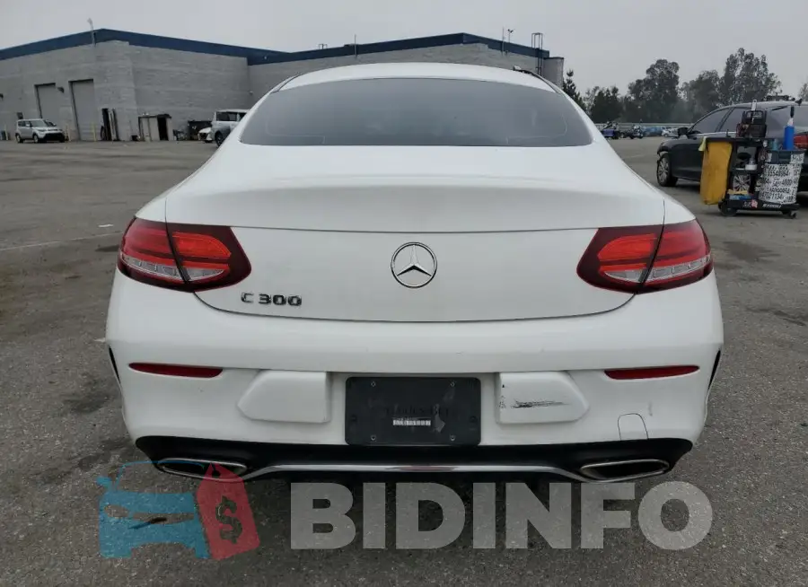 WDDWJ8DB3KF826865 Photo# 6