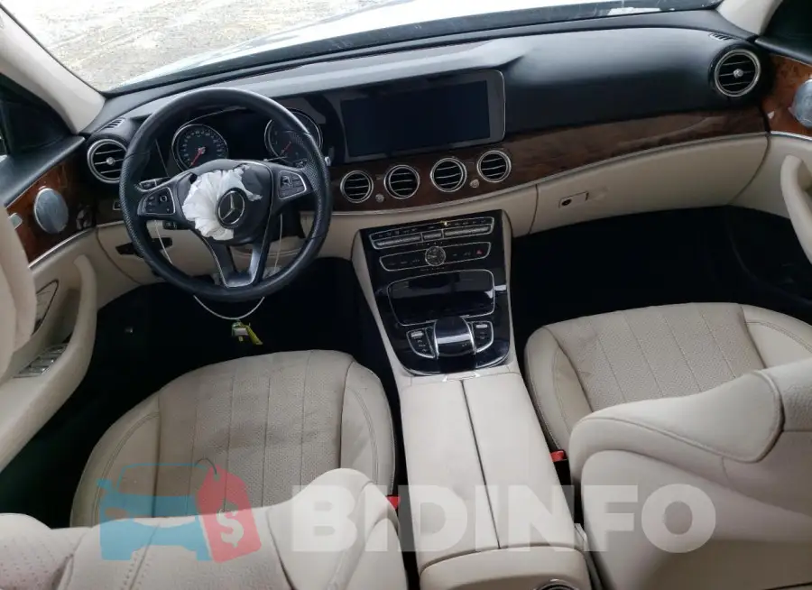 WDDZF4JB6HA267989 Photo# 8