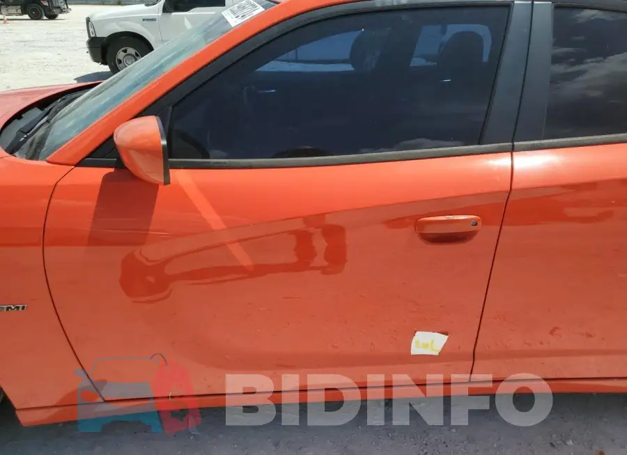 2C3CDXCT5GH340884 Photo# 12