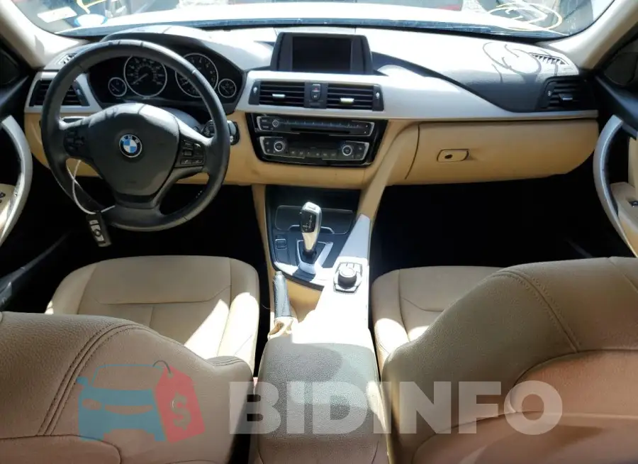WBA8A9C55JAD27727 Photo# 8