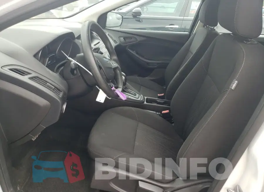 1FADP3E28GL285165 Photo# 7