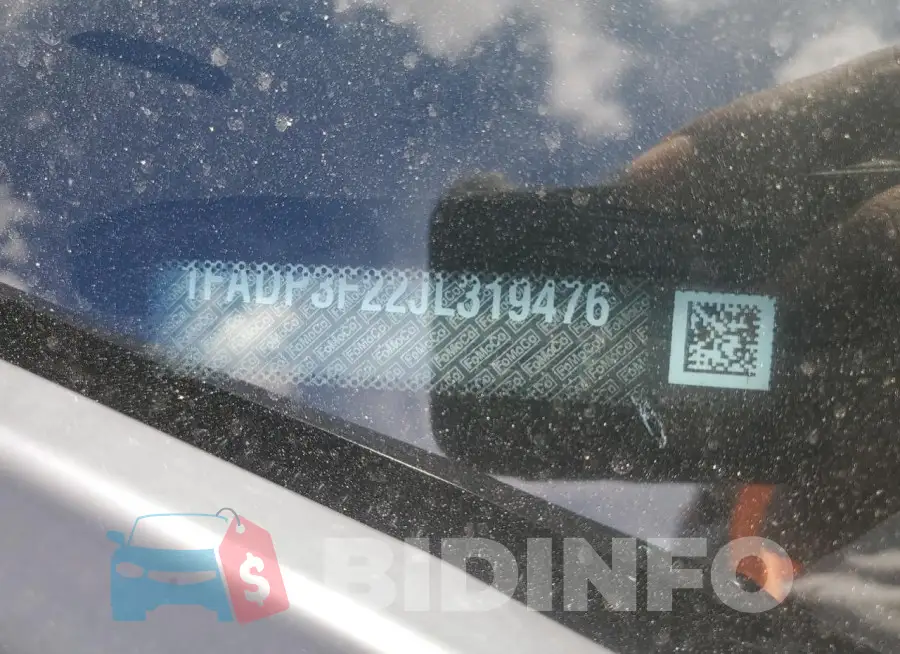 1FADP3F22JL319476 Photo# 12