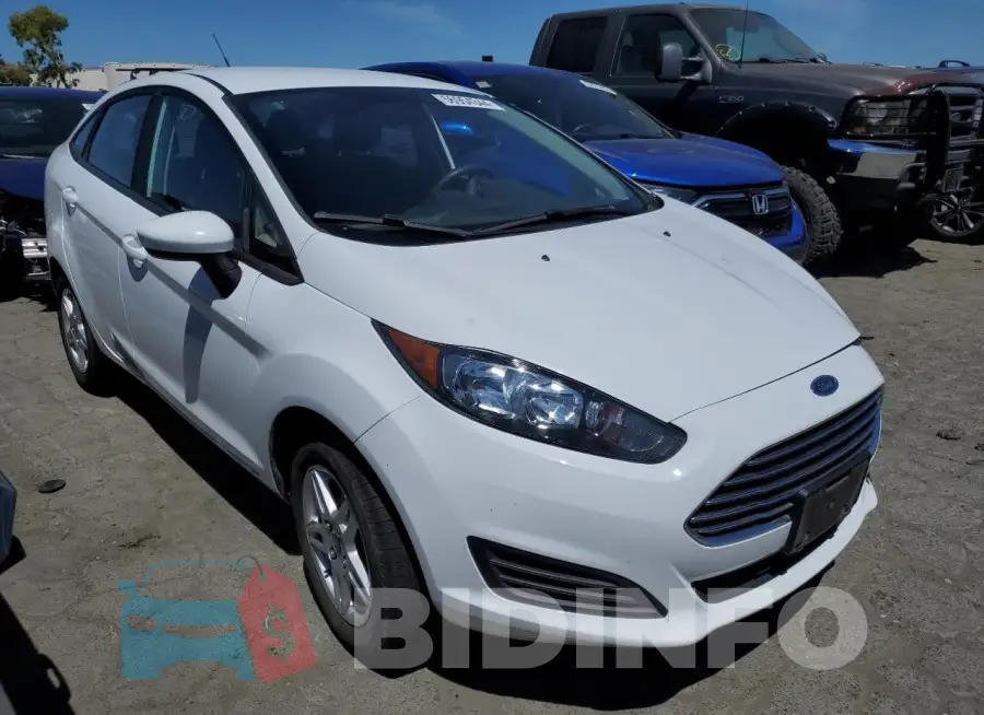3FADP4BJXJM147375 Photo# 4