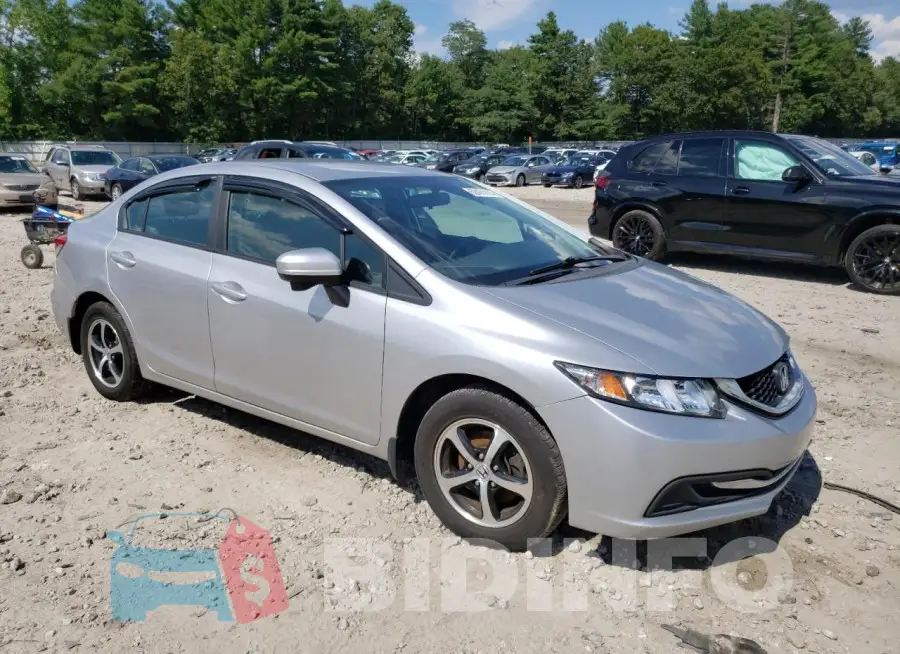 19XFB2F74FE030977 Photo# 4