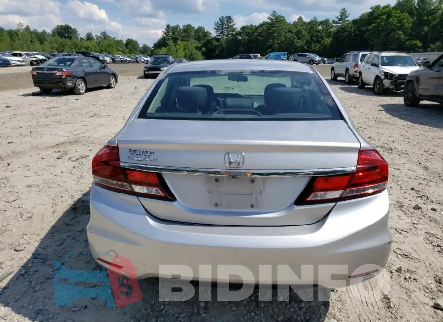 19XFB2F74FE030977 Photo# 6