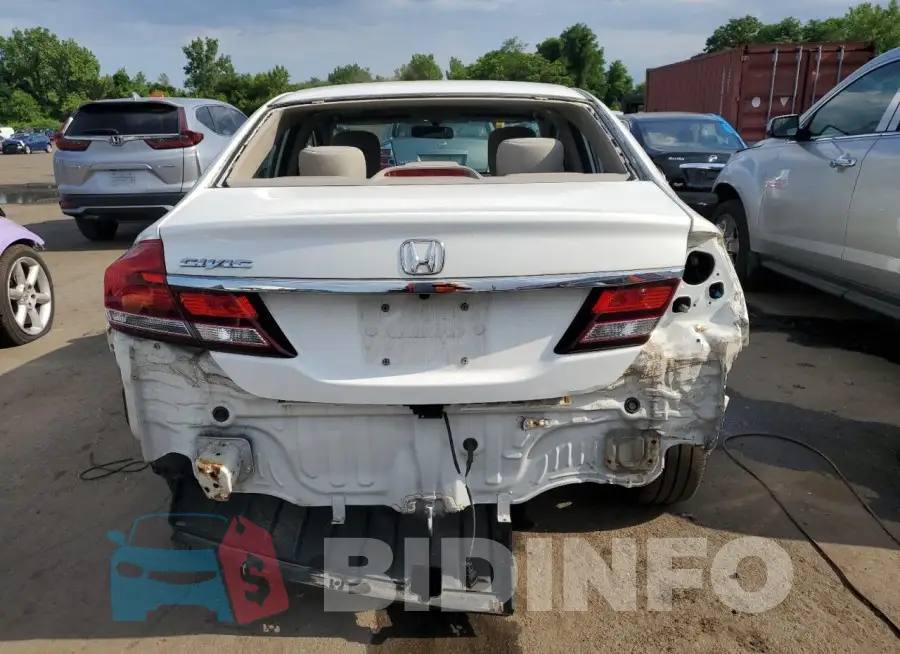19XFB2F83FE233125 Photo# 6