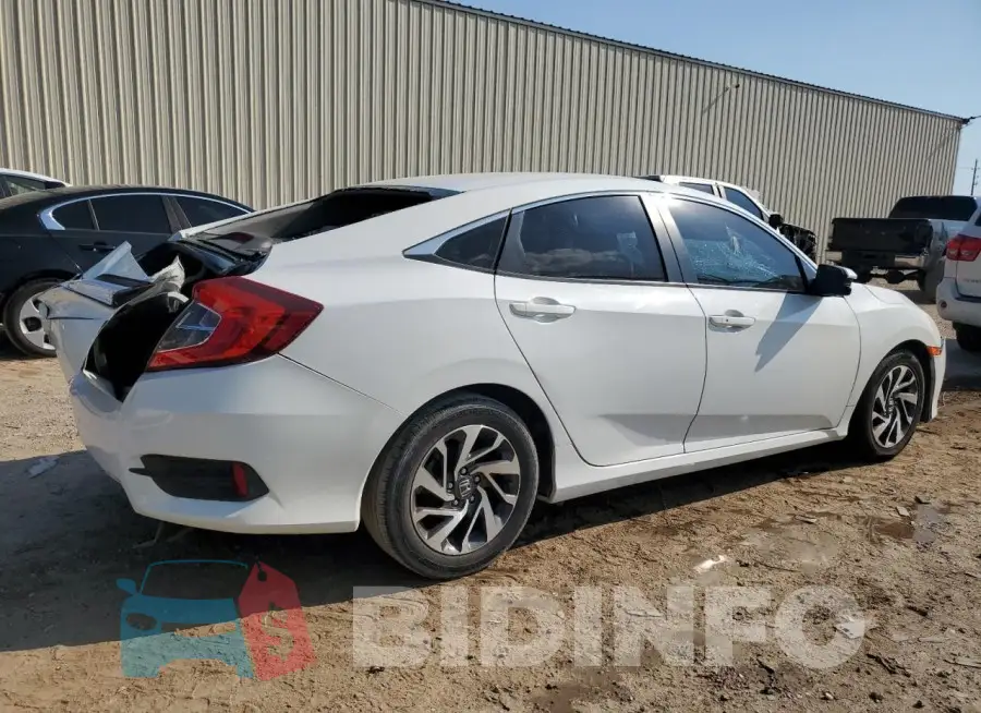 2HGFC2F73GH551516 Photo# 3