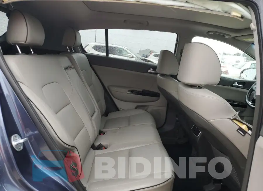 KNDPRCA64J7372622 Photo# 11