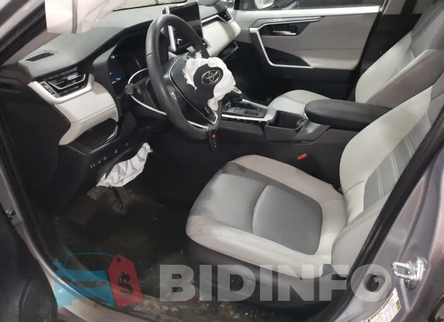 2T3A1RFV3PC332045 Photo# 7