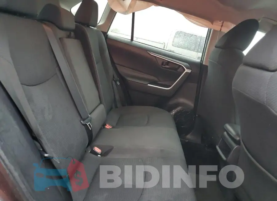2T3H1RFV8LC056020 Photo# 11