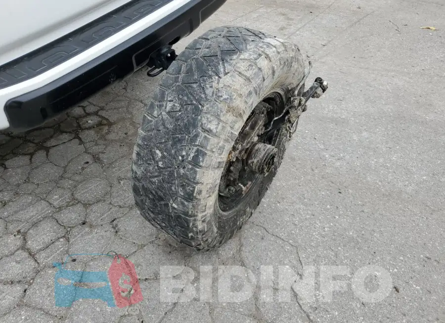JTEBU5JR6L5739366 Photo# 13