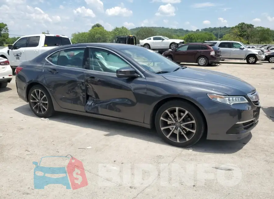 19UUB2F30FA013781 Photo# 4