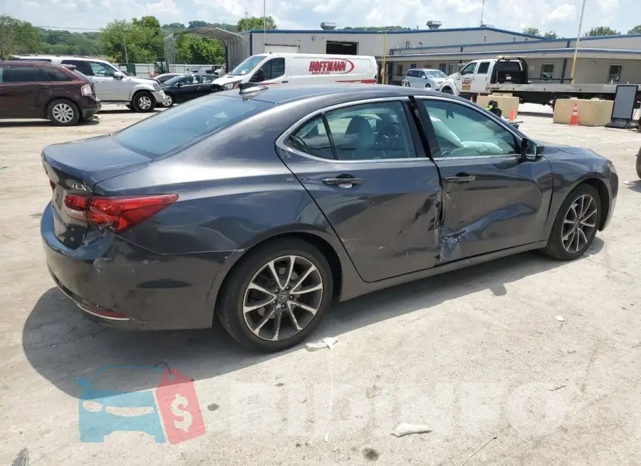 19UUB2F30FA013781 Photo# 3