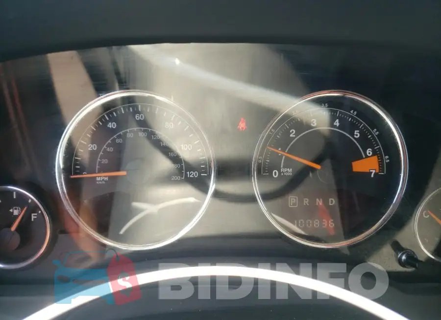 1C4NJDEB7HD163754 Photo# 9