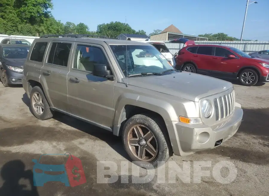 1C4NJPFB5HD154129 Photo# 4