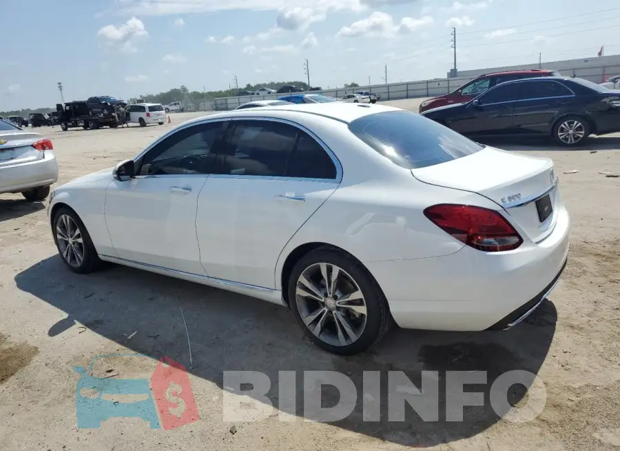 55SWF4JB1GU098062 Photo# 2