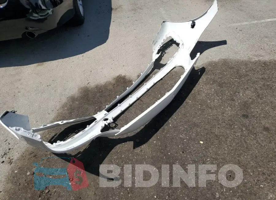 W1KAF4HB3PR124517 Photo# 12