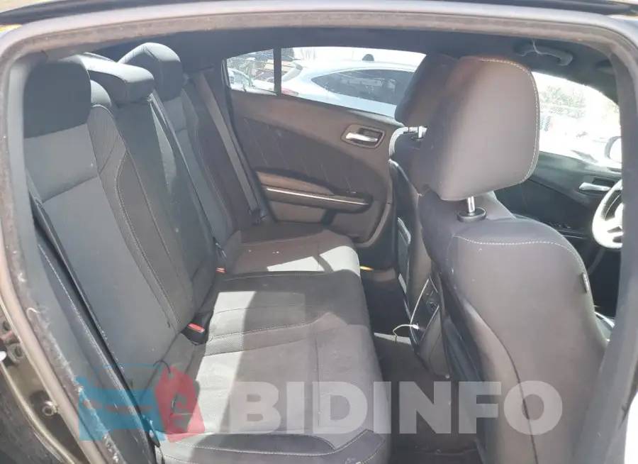 2C3CDXHG8GH297489 Photo# 10