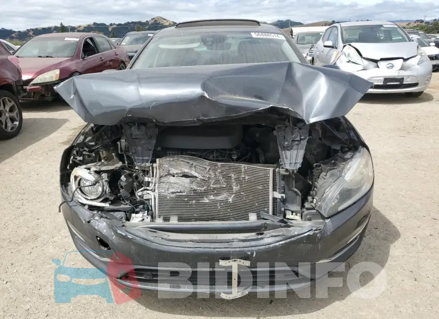 YV126MFK8G2413820 Photo# 5