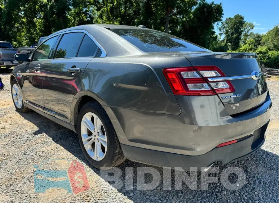 1FAHP2D86FG208450 Photo# 3