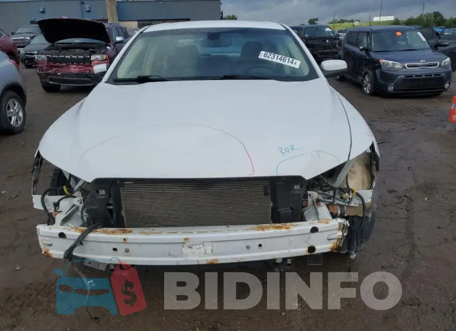 1FAHP2E80FG136157 Photo# 5