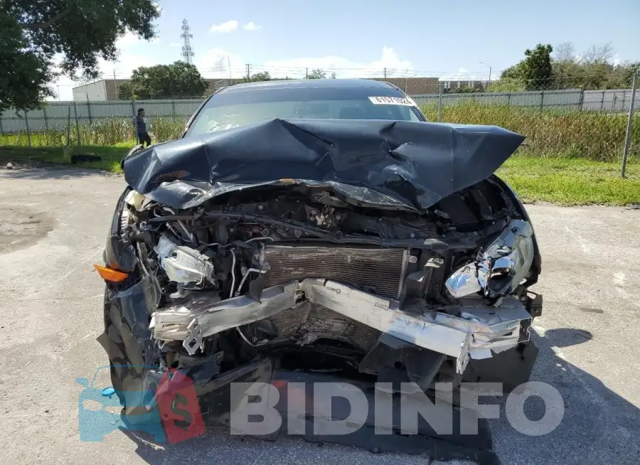 19XFC2F53GE055298 Photo# 5