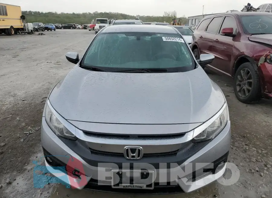 19XFC2F55HE071374 Photo# 5