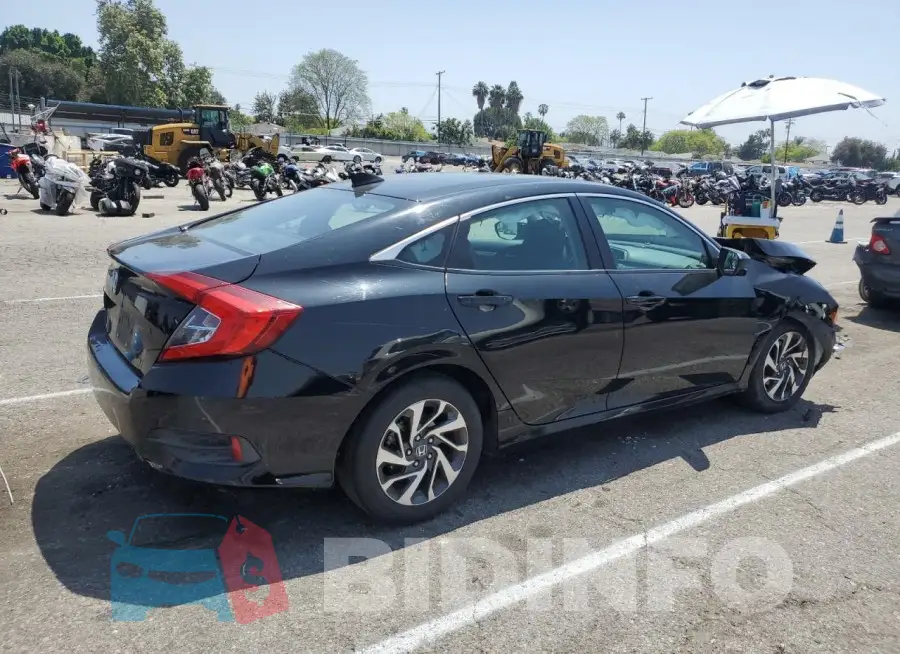 19XFC2F71HE202804 Photo# 3