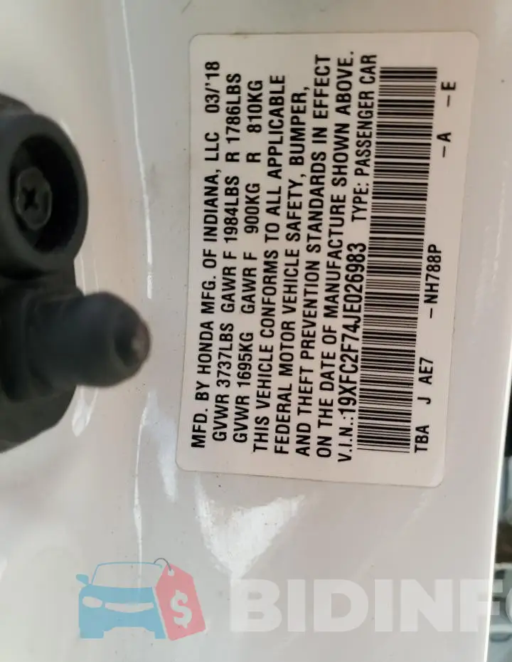 19XFC2F74JE026983 Photo# 12