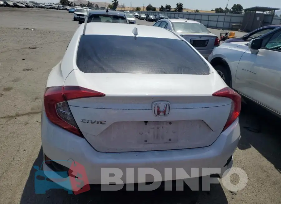 19XFC2F80HE227802 Photo# 6