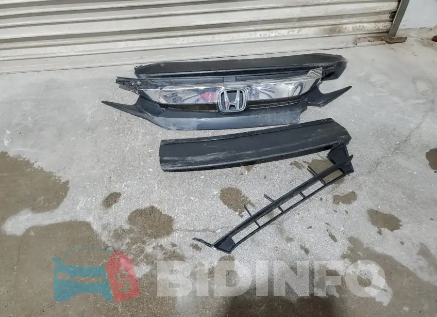 2HGFC2F70JH574288 Photo# 12