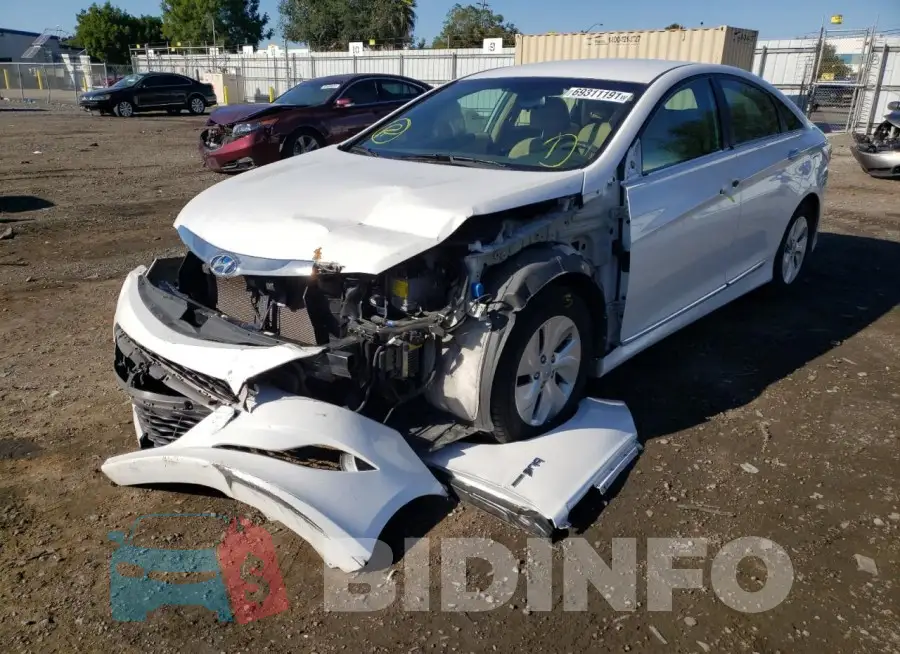 KMHEC4A44FA132649 Photo# 2