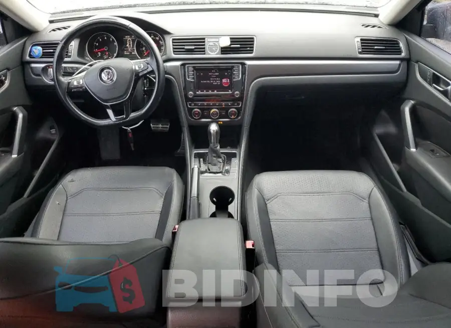 1VWDT7A37HC000546 Photo# 8