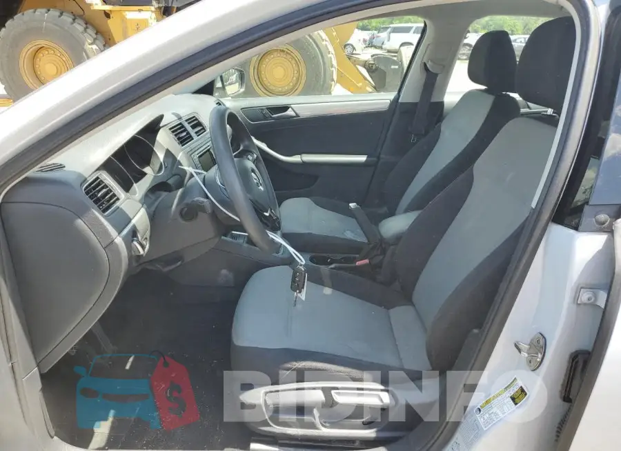 3VW167AJ4HM405612 Photo# 7