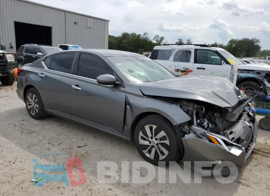 1N4BL4BV6LC139817 Photo# 4
