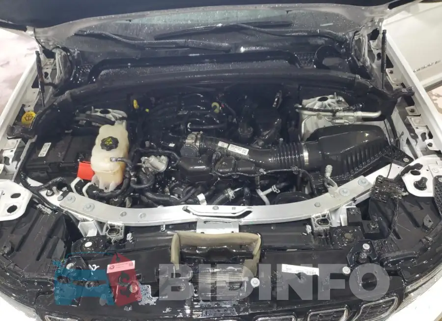 1C4RJGBG6PC537360 Photo# 12