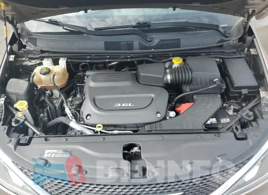2C4RC1EG0HR648823 Photo# 12