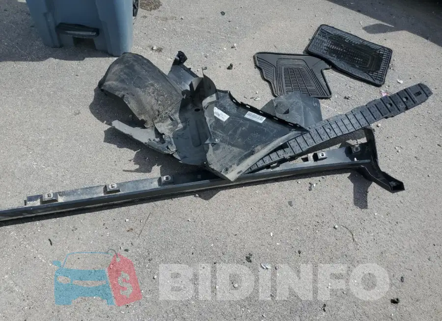 WBA4R9C56HK878127 Photo# 12