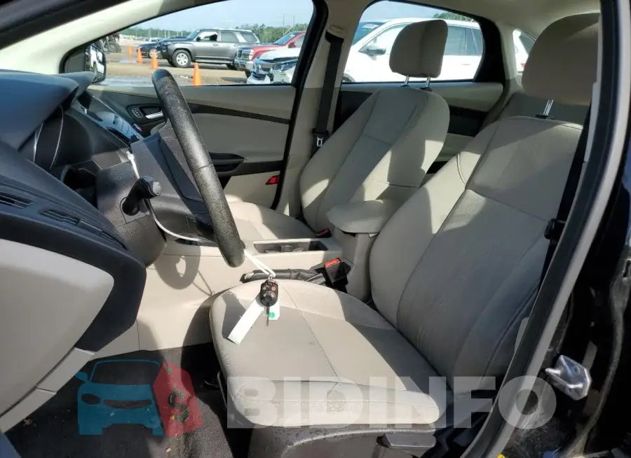1FADP3F27FL286529 Photo# 7