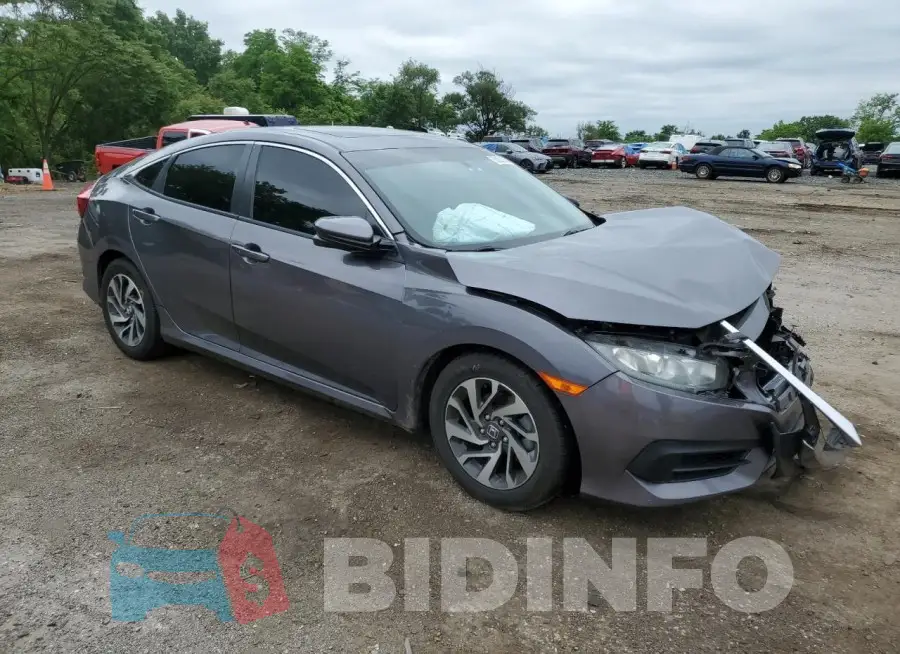 19XFC2F72GE095180 Photo# 4