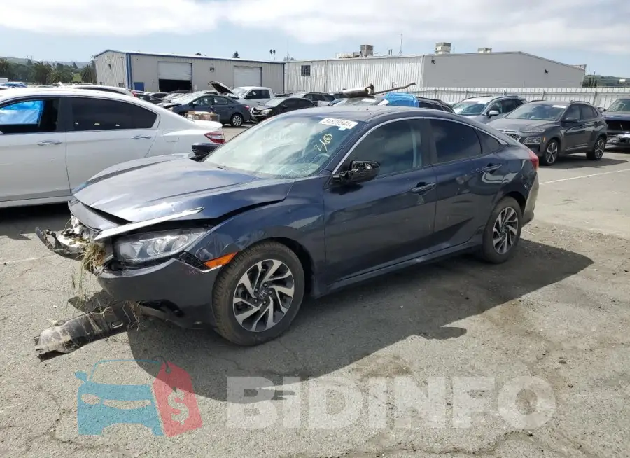 19XFC2F73HE231883 Photo# 1