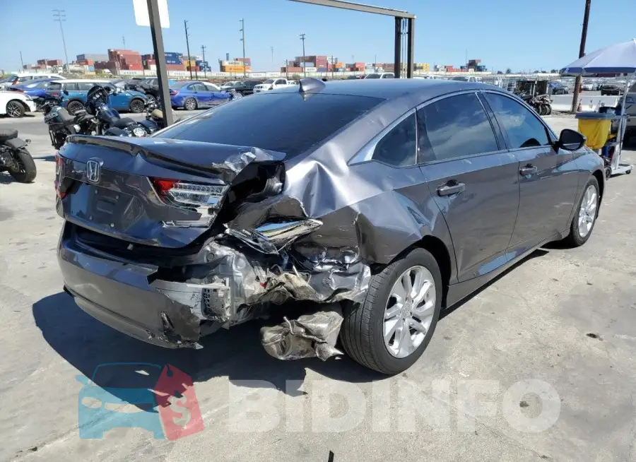 1HGCV1F11KA135216 Photo# 3