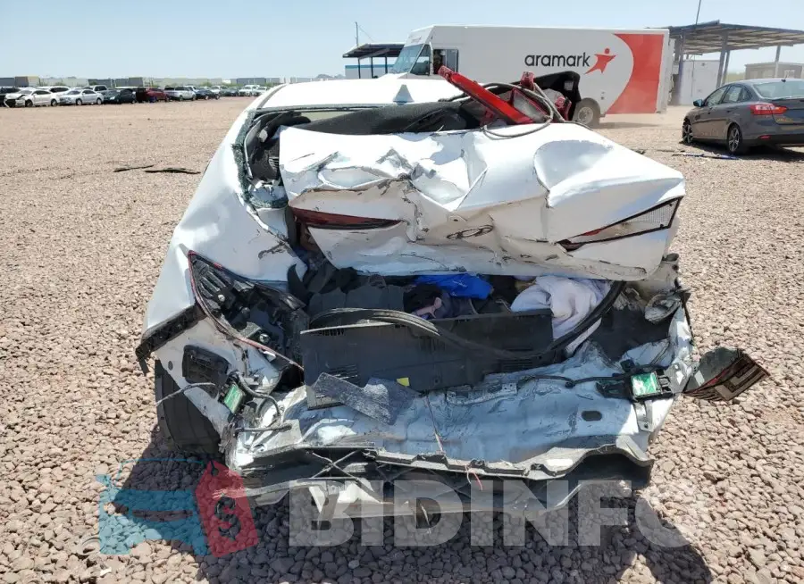 5NPD84LF4LH522414 Photo# 6 5NPD84LF4LH522414 Photo# 6