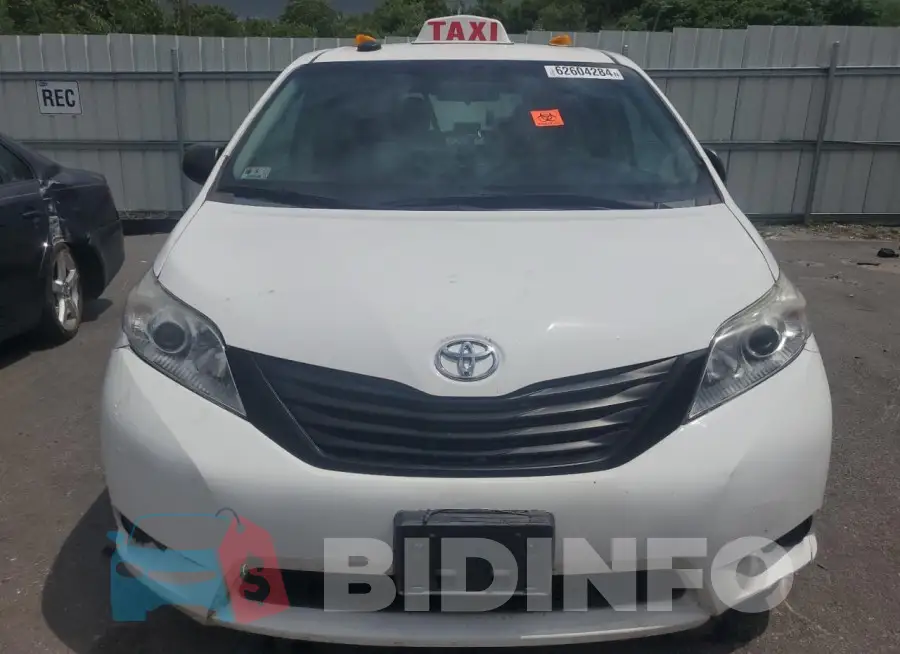 5TDZK3DCXFS531073 Photo# 5