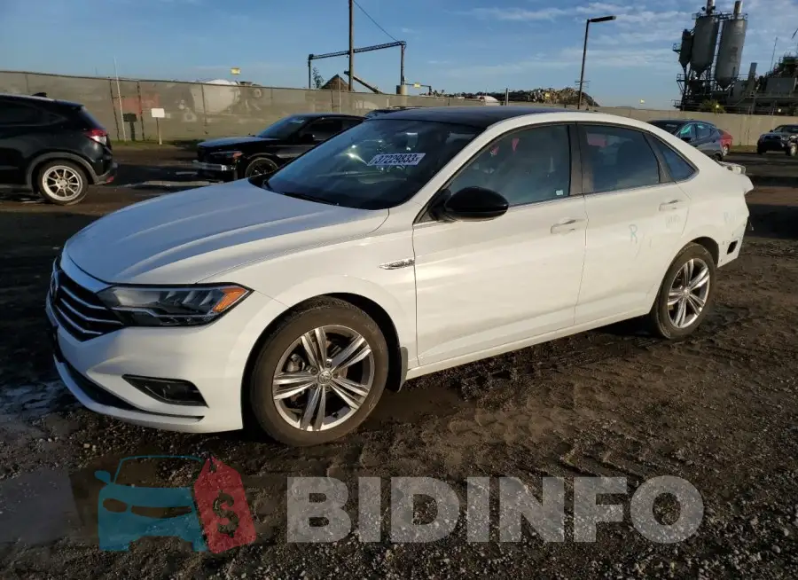 3VWC57BU5LM095421 Photo# 1