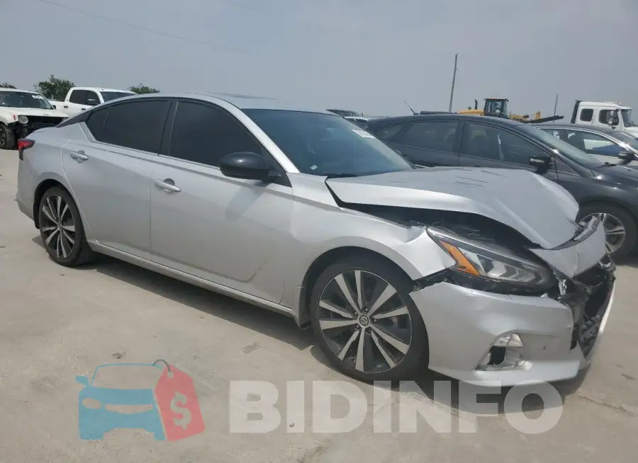 1N4BL4CV9MN317157 Photo# 4