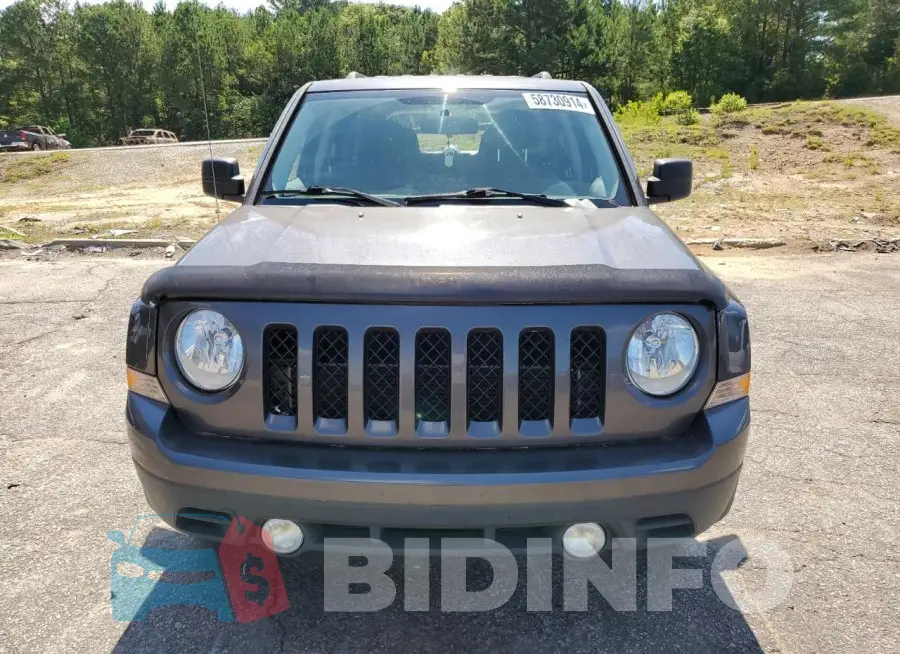 1C4NJPBB5FD172178 Photo# 5