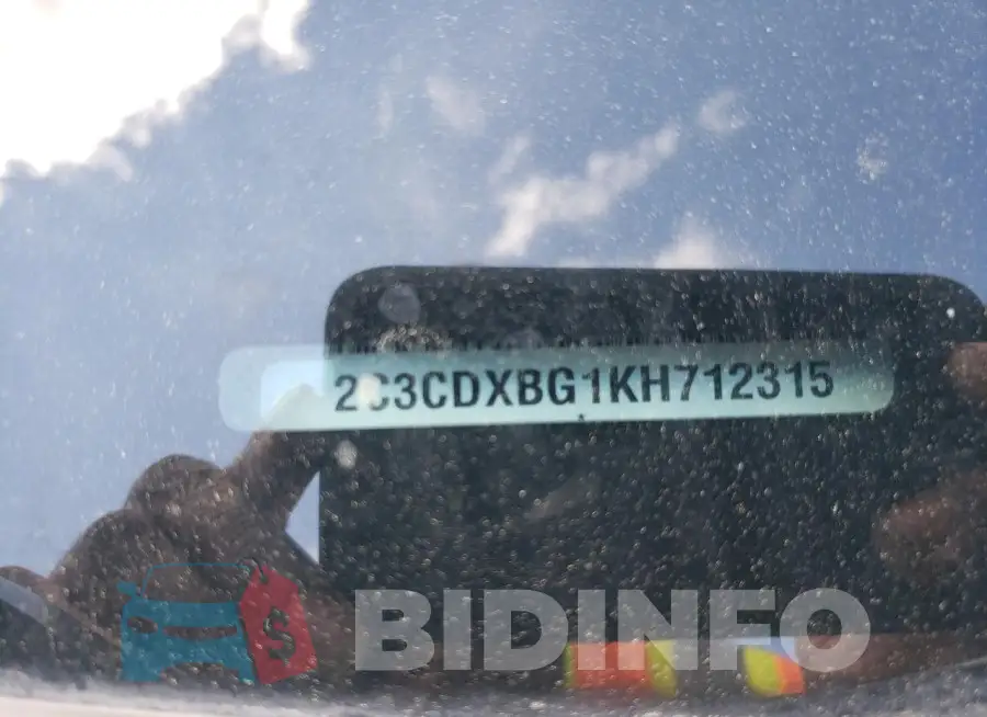 2C3CDXBG1KH712315 Photo# 12